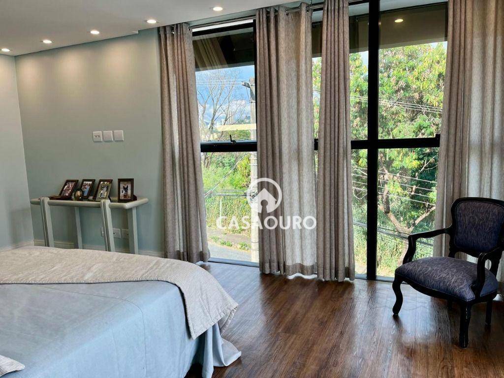 Casa de Condomínio à venda com 4 quartos, 379m² - Foto 24