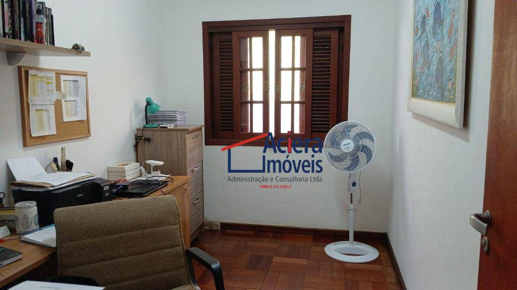 Casa de Condomínio à venda com 3 quartos, 217m² - Foto 16