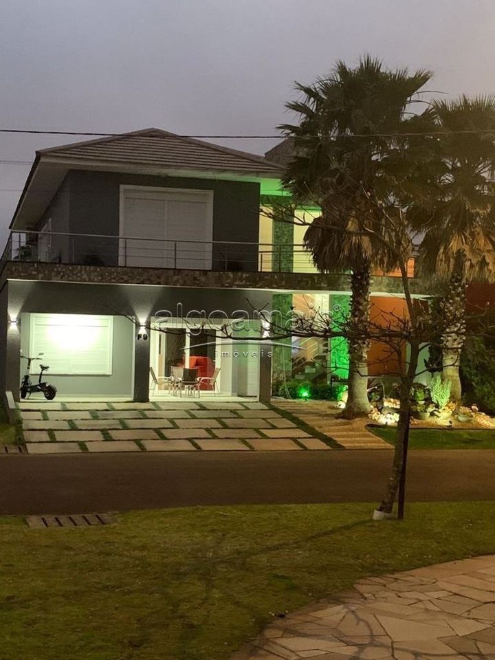 Casa de Condomínio à venda com 4 quartos, 220m² - Foto 4