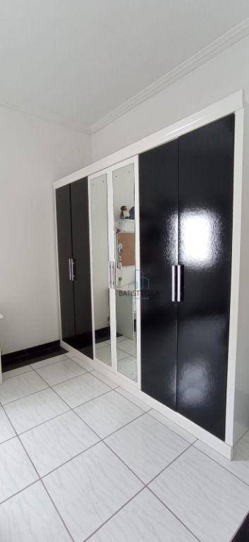 Casa à venda com 3 quartos, 210m² - Foto 31