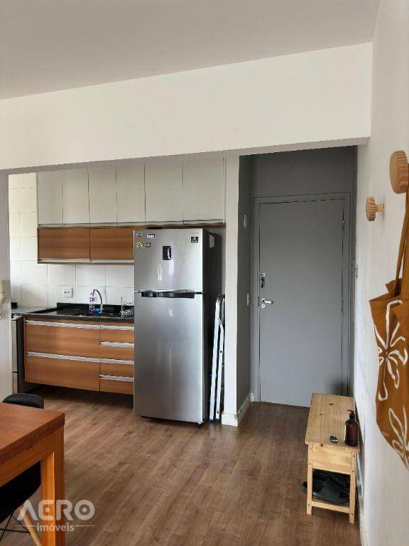 Apartamento à venda com 2 quartos, 55m² - Foto 6