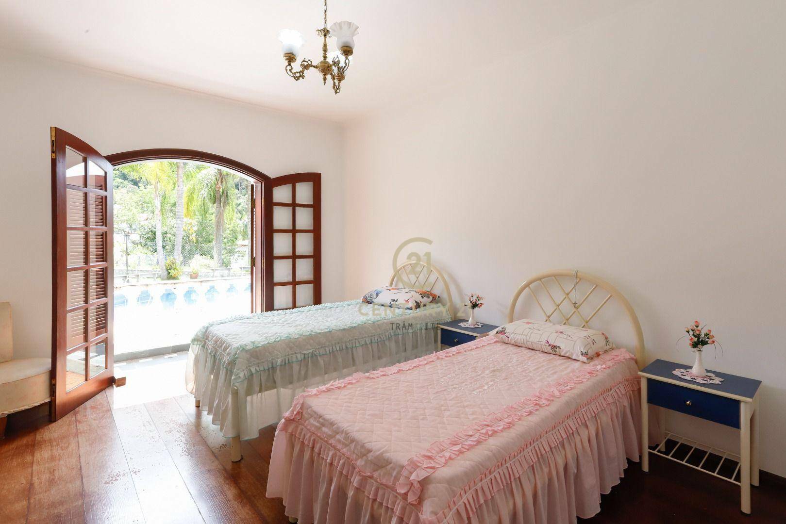 Casa de Condomínio à venda com 4 quartos, 272m² - Foto 22