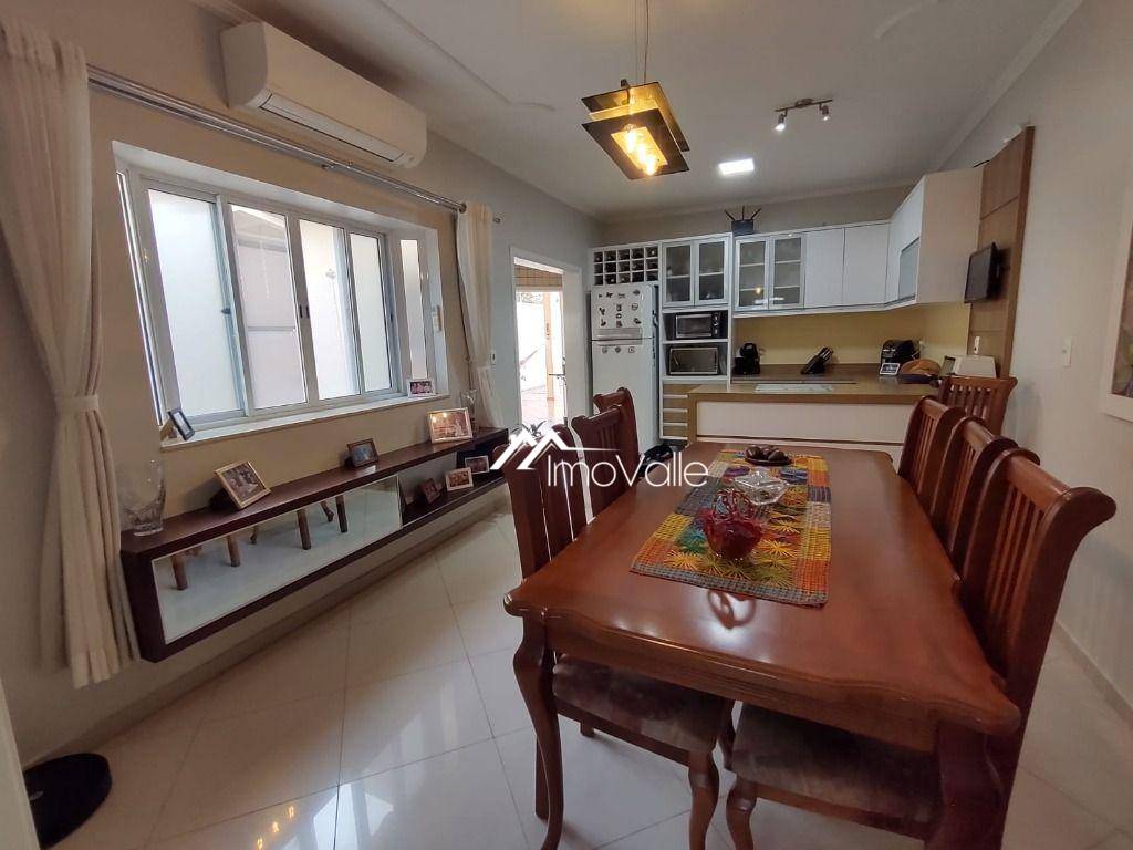 Casa à venda com 3 quartos, 220m² - Foto 6