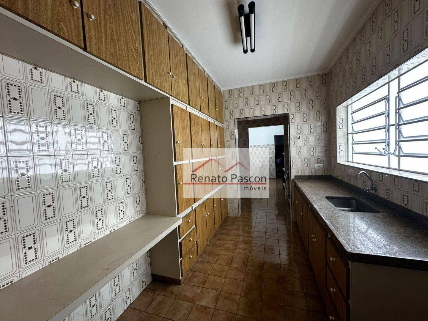 Casa, 3 quartos, 334 m² - Foto 1