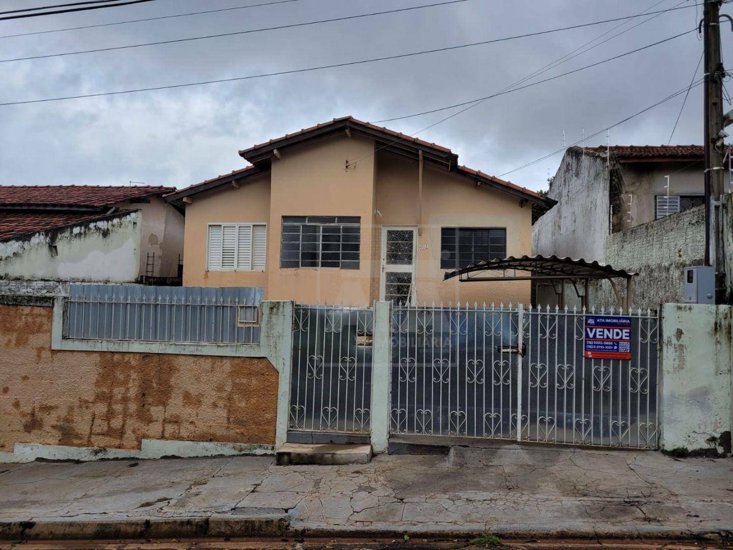 Casa à venda com 2 quartos, 104m² - Foto 1