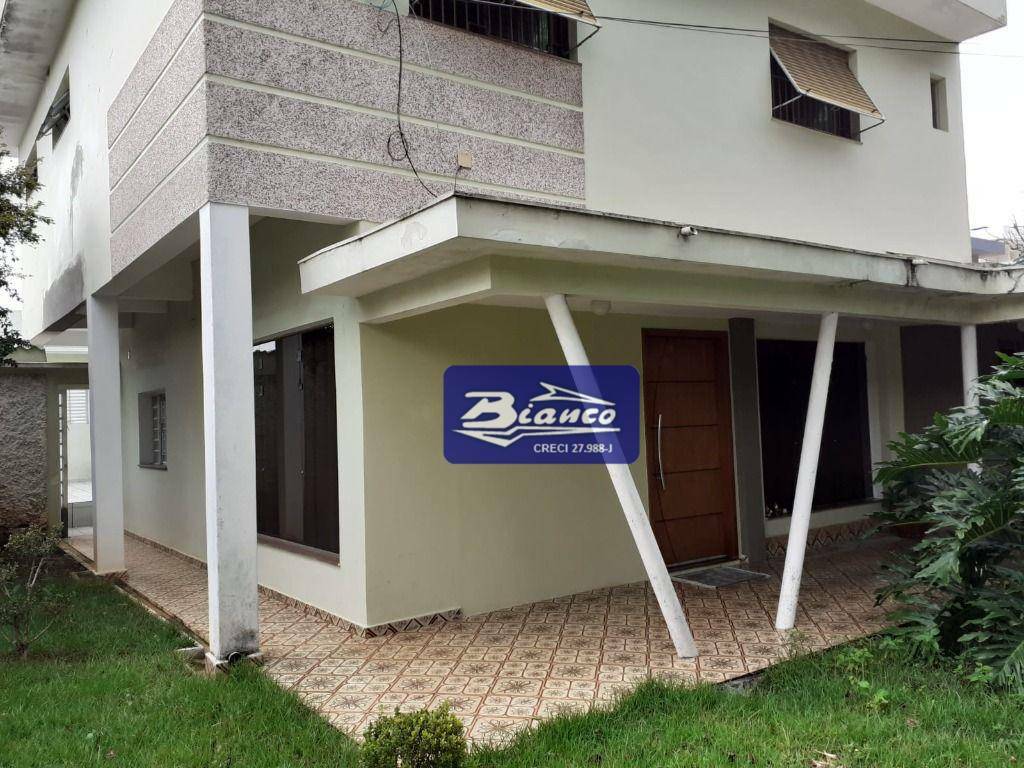 Sobrado à venda com 4 quartos, 302m² - Foto 1