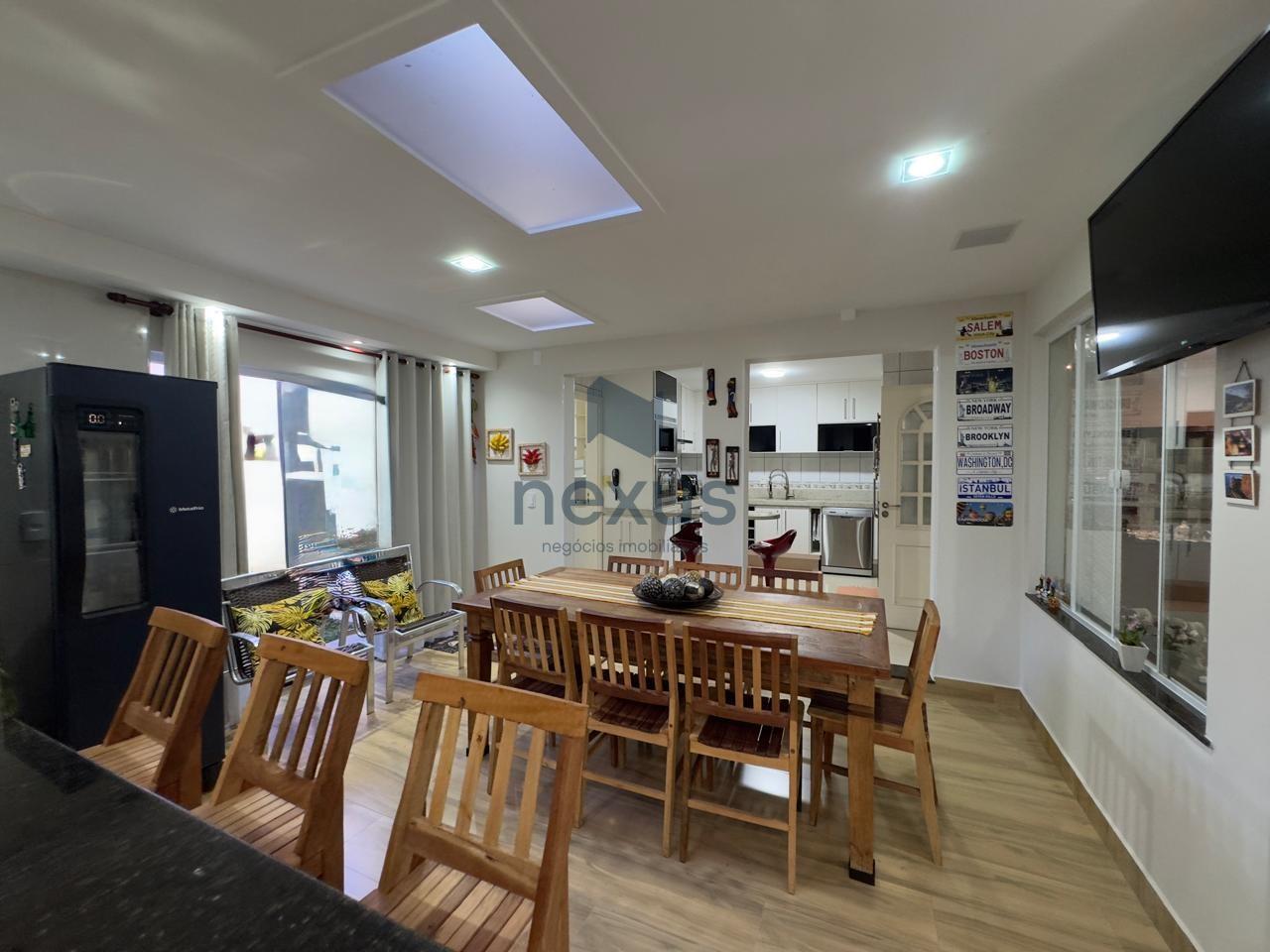 Casa à venda com 3 quartos, 400m² - Foto 32