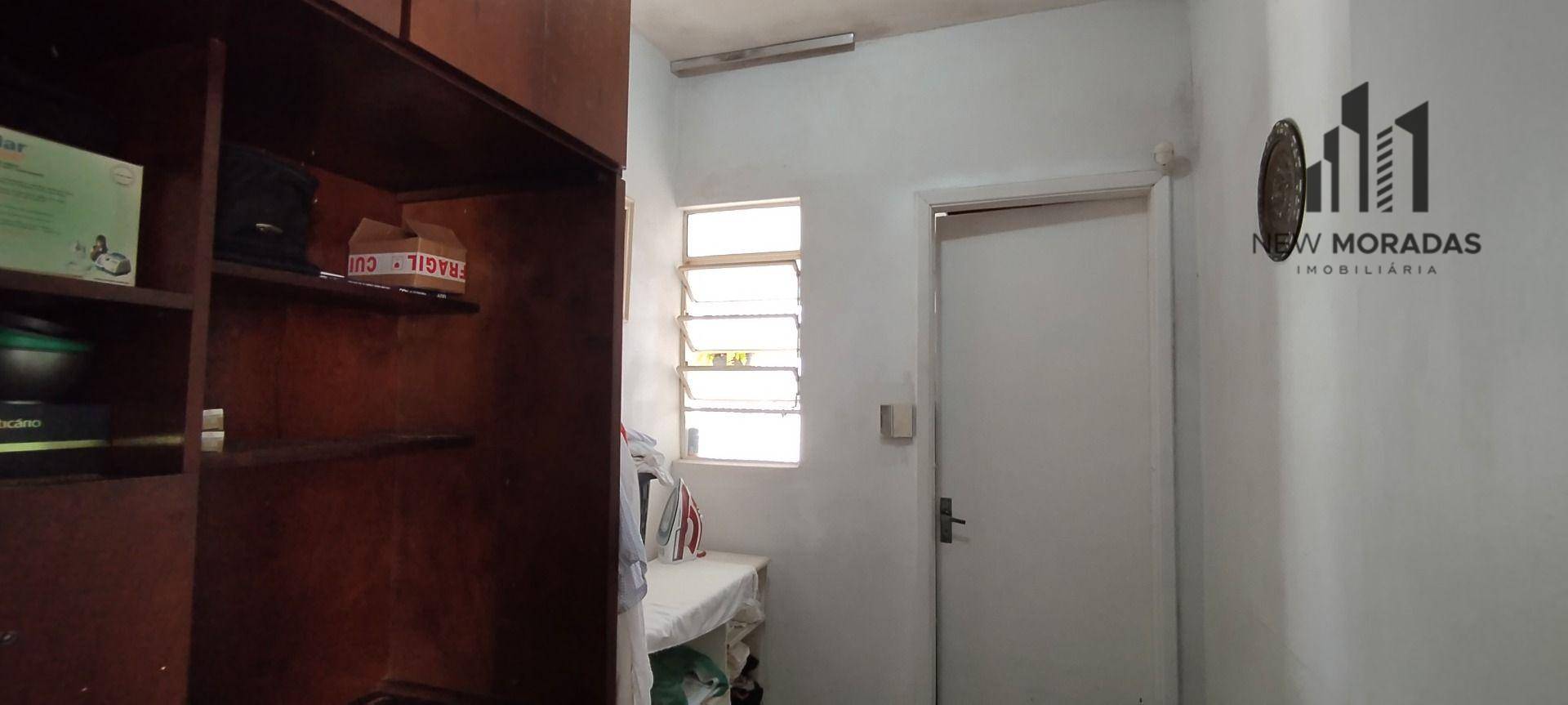 Casa à venda com 4 quartos, 200m² - Foto 25