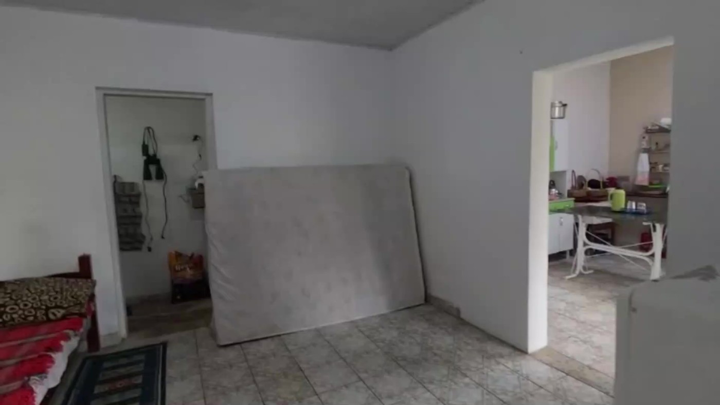 Chácara à venda com 2 quartos, 1500m² - Foto 8
