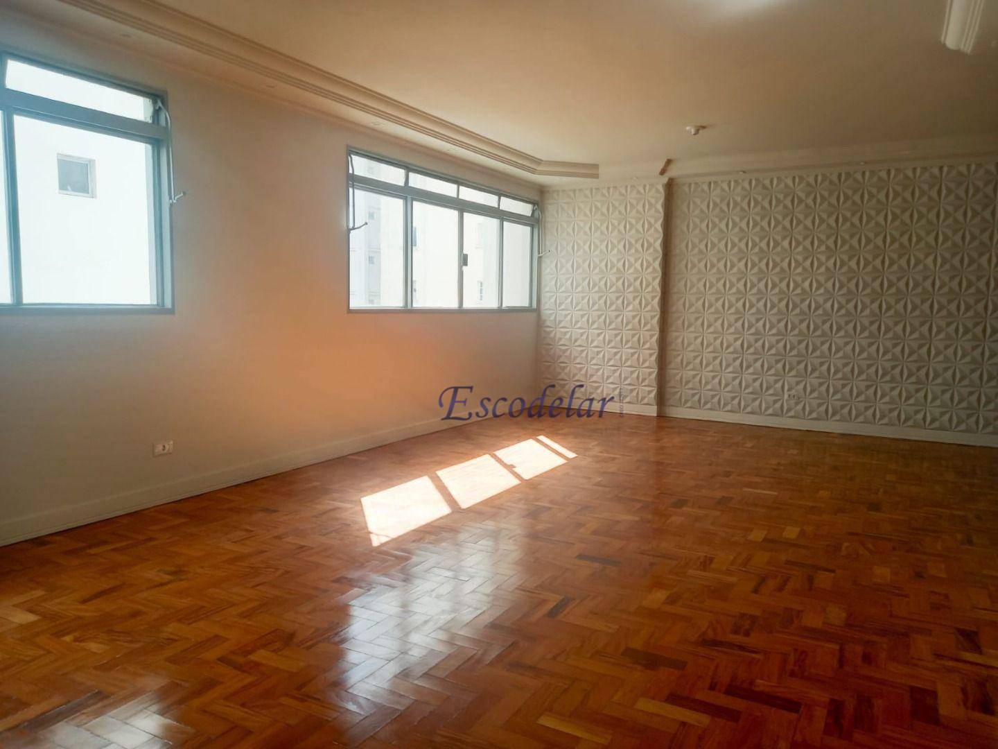 Apartamento à venda com 3 quartos, 155m² - Foto 1