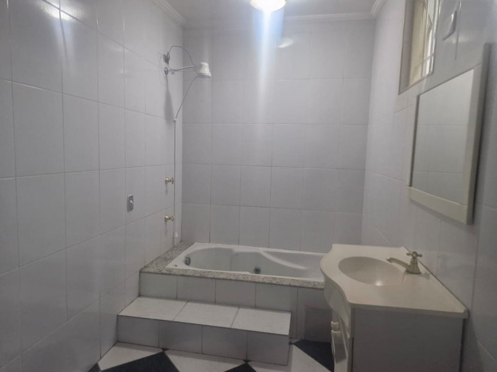 Casa à venda com 2 quartos, 169m² - Foto 18