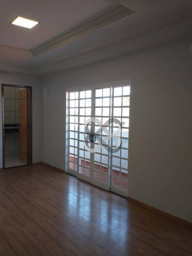 Casa à venda e aluguel com 3 quartos, 174m² - Foto 36