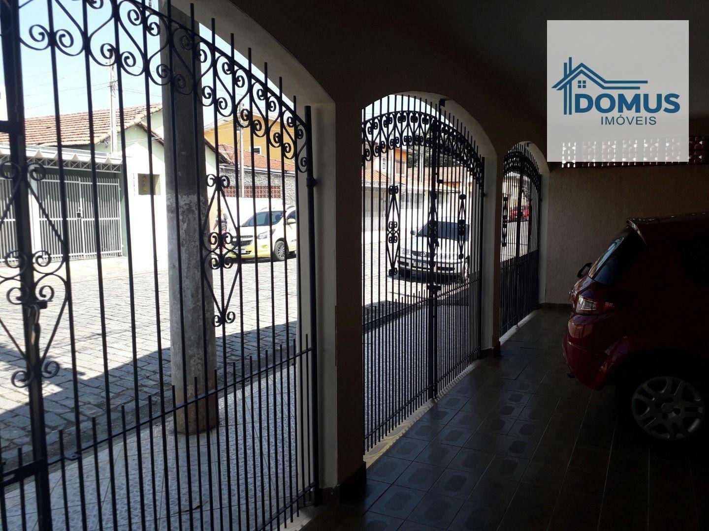 Casa à venda com 3 quartos, 194m² - Foto 3