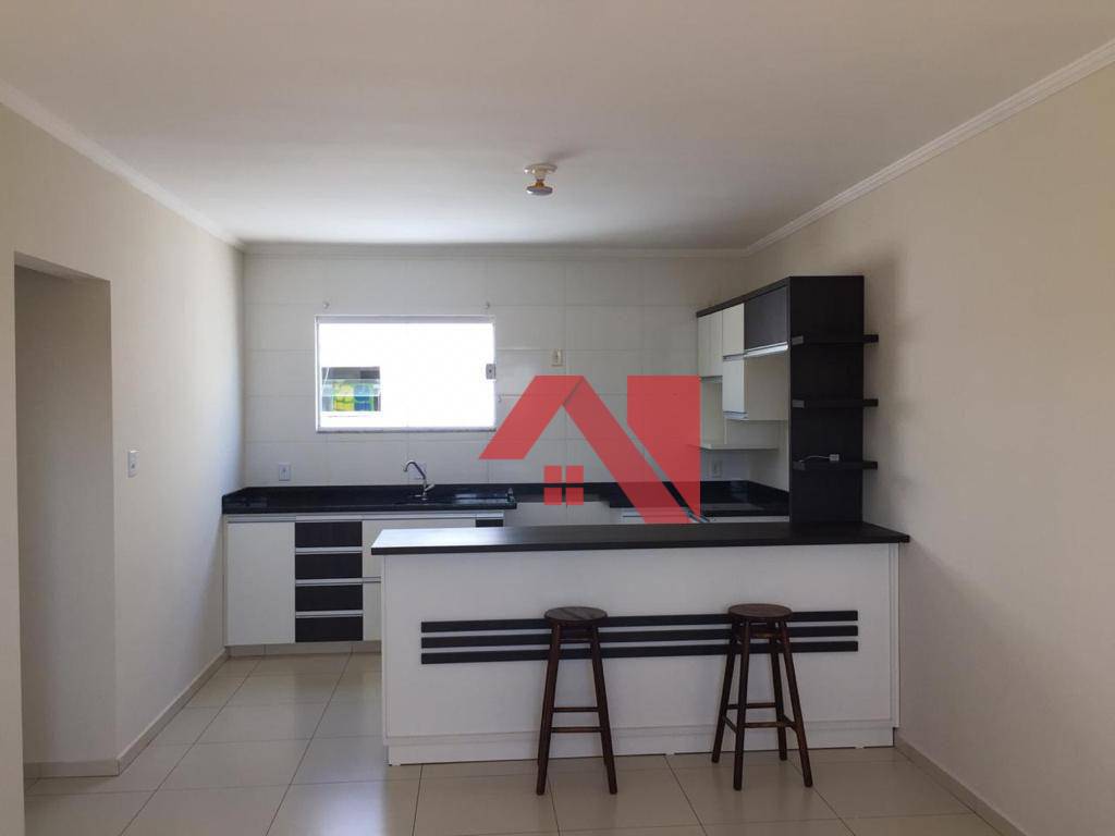 Apartamento à venda com 2 quartos, 131m² - Foto 1