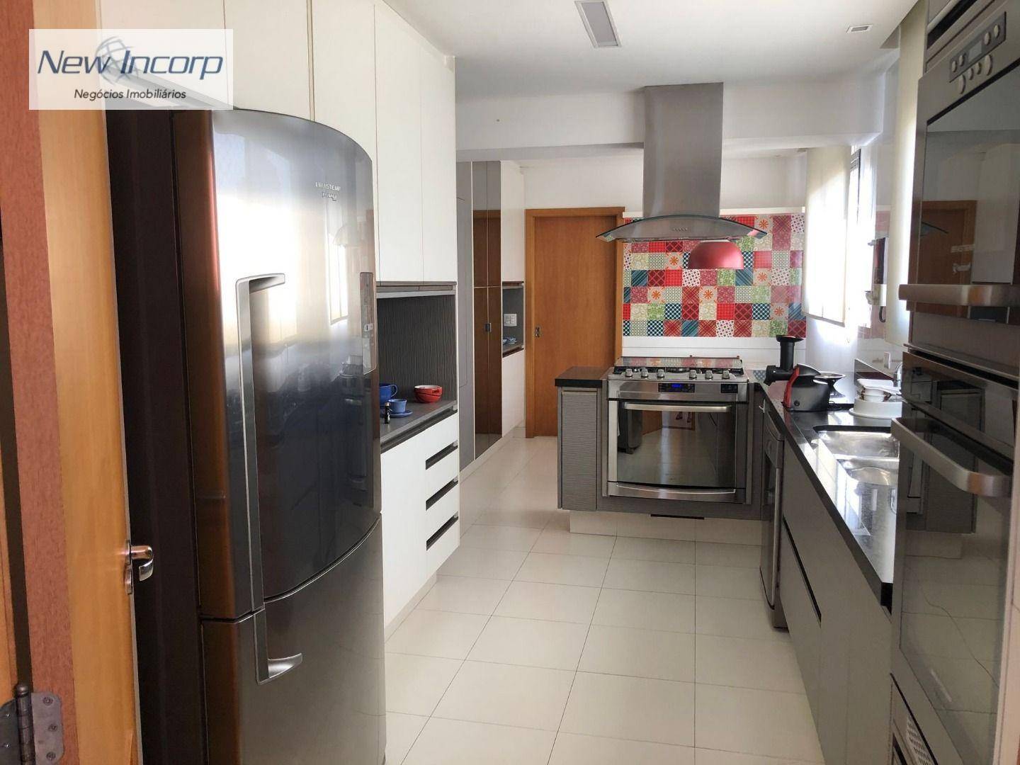 Apartamento à venda com 4 quartos, 208m² - Foto 10