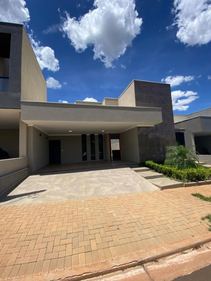 Casa à venda com 3 quartos, 125m² - Foto 1