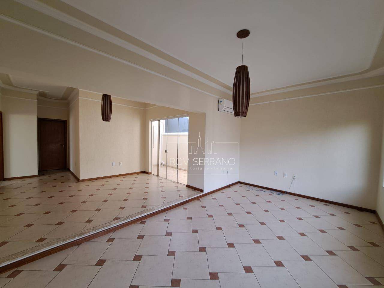 Casa de Condomínio para alugar com 3 quartos, 194m² - Foto 2