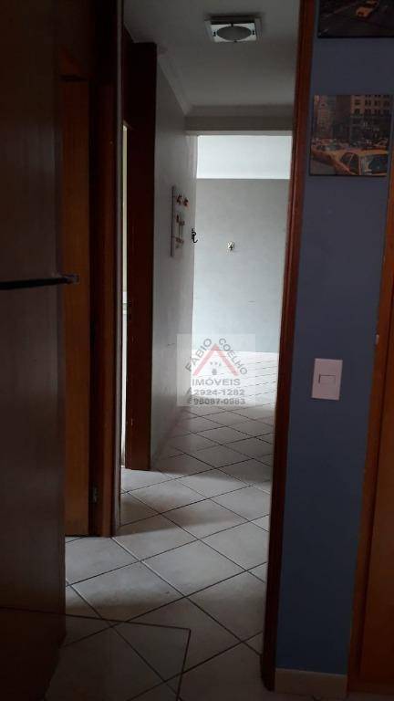 Apartamento à venda com 3 quartos, 71m² - Foto 23