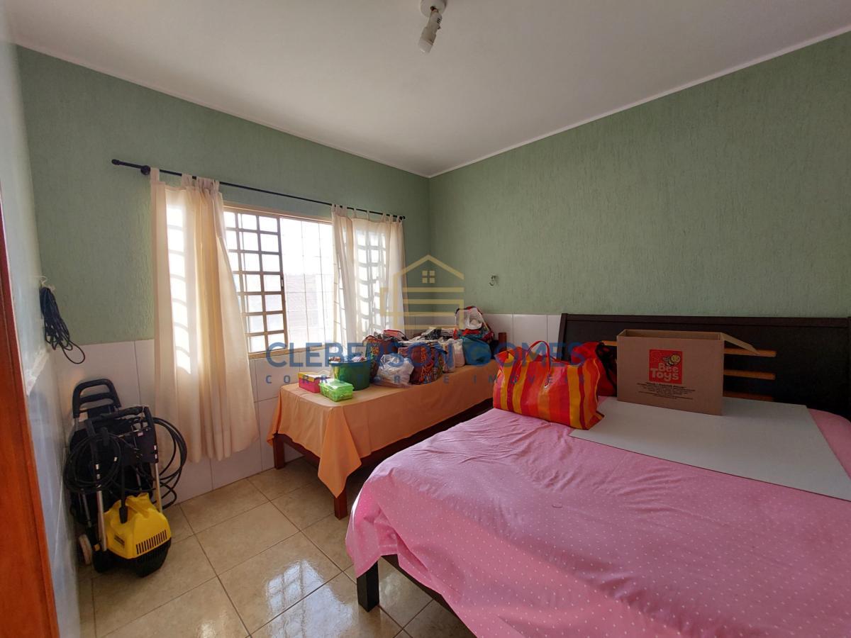 Casa à venda com 3 quartos, 250m² - Foto 11