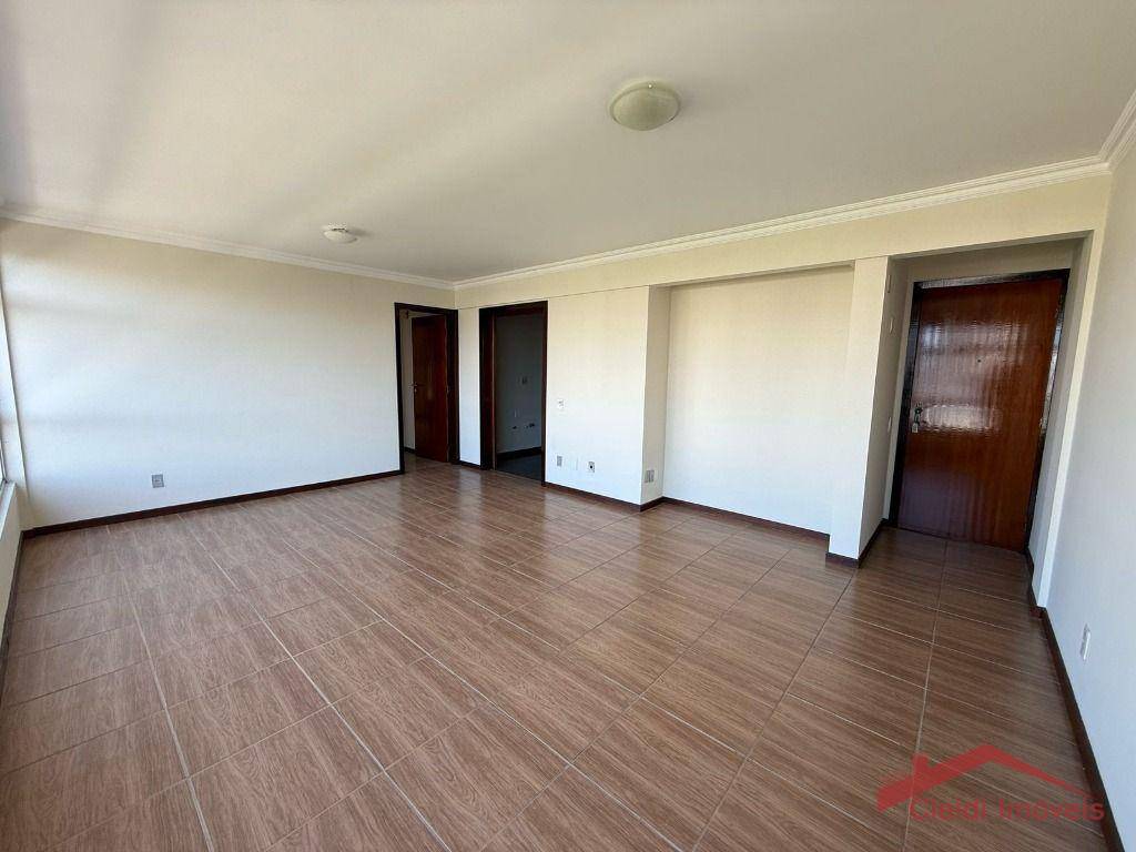 Apartamento para alugar com 3 quartos, 122m² - Foto 5