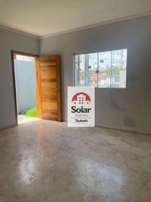 Casa à venda com 3 quartos, 90m² - Foto 1