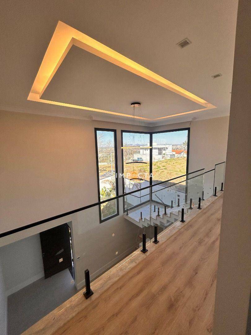 Casa à venda com 4 quartos, 385m² - Foto 11