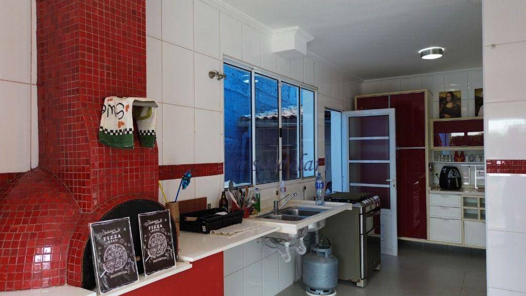 Casa à venda com 4 quartos, 215m² - Foto 27