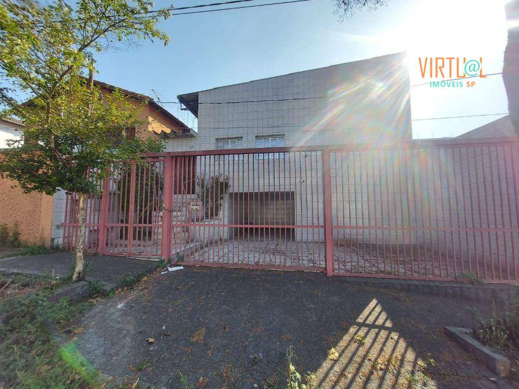 Casa à venda com 3 quartos, 217m² - Foto 2