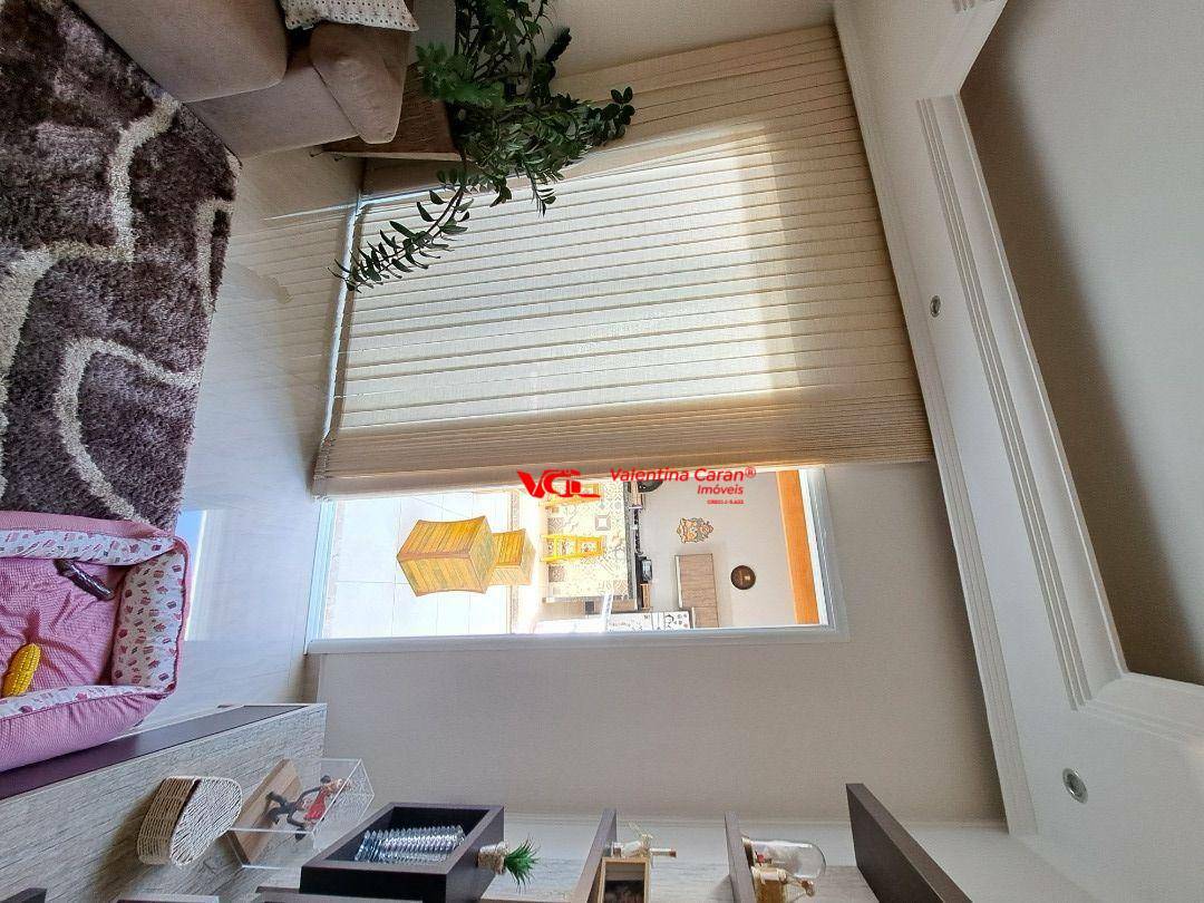 Sobrado à venda com 3 quartos, 216m² - Foto 3