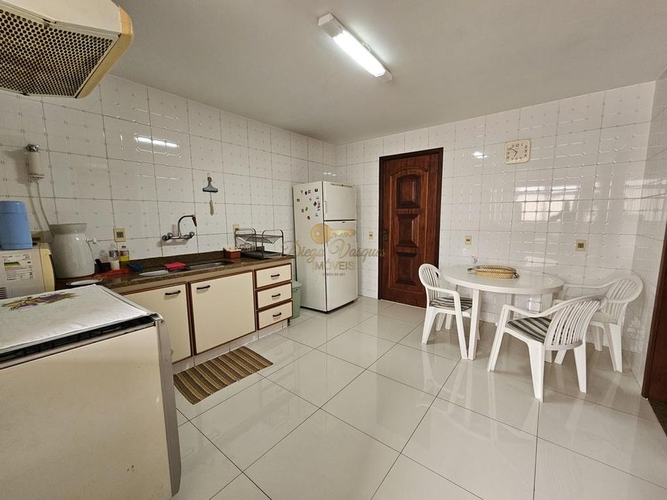 Apartamento à venda com 3 quartos, 145m² - Foto 19