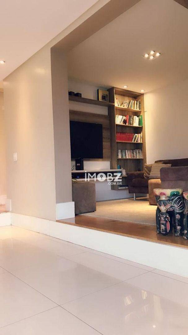 Apartamento à venda com 4 quartos, 211m² - Foto 11