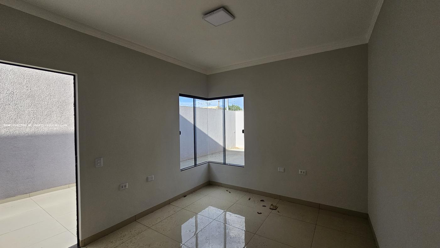 Casa à venda com 3 quartos, 180m² - Foto 9