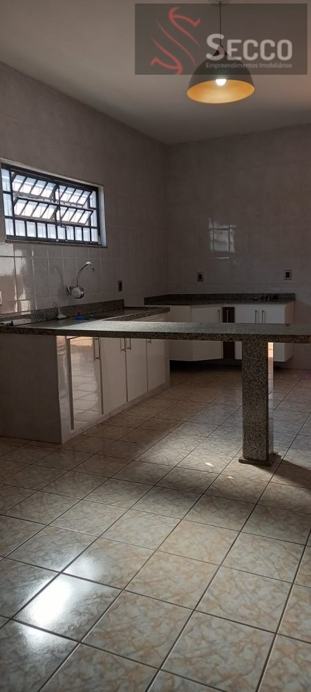 Sobrado para alugar com 3 quartos, 1050m² - Foto 3