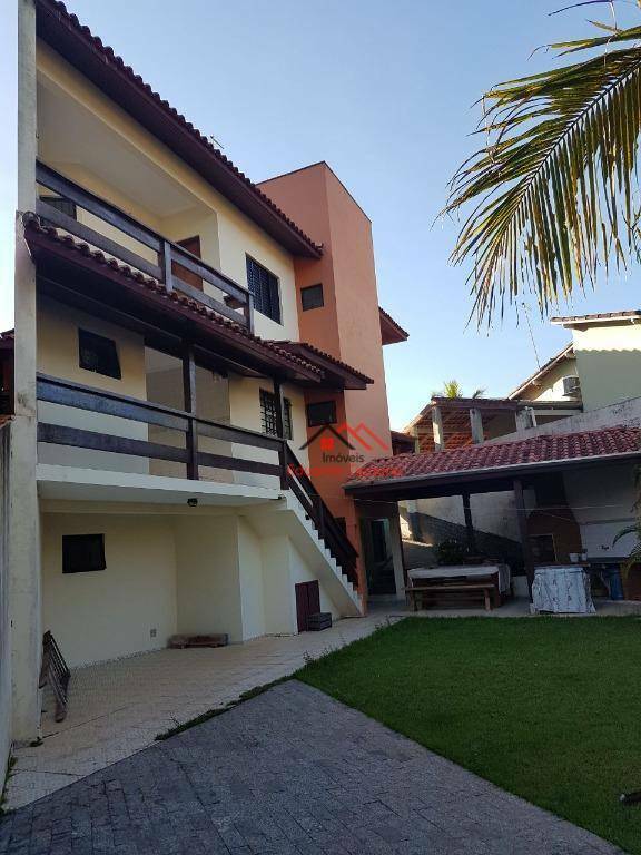 Casa à venda com 5 quartos, 234m² - Foto 6