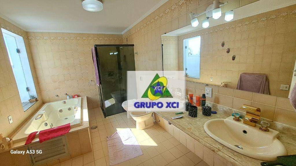 Casa para alugar com 4 quartos, 800m² - Foto 47