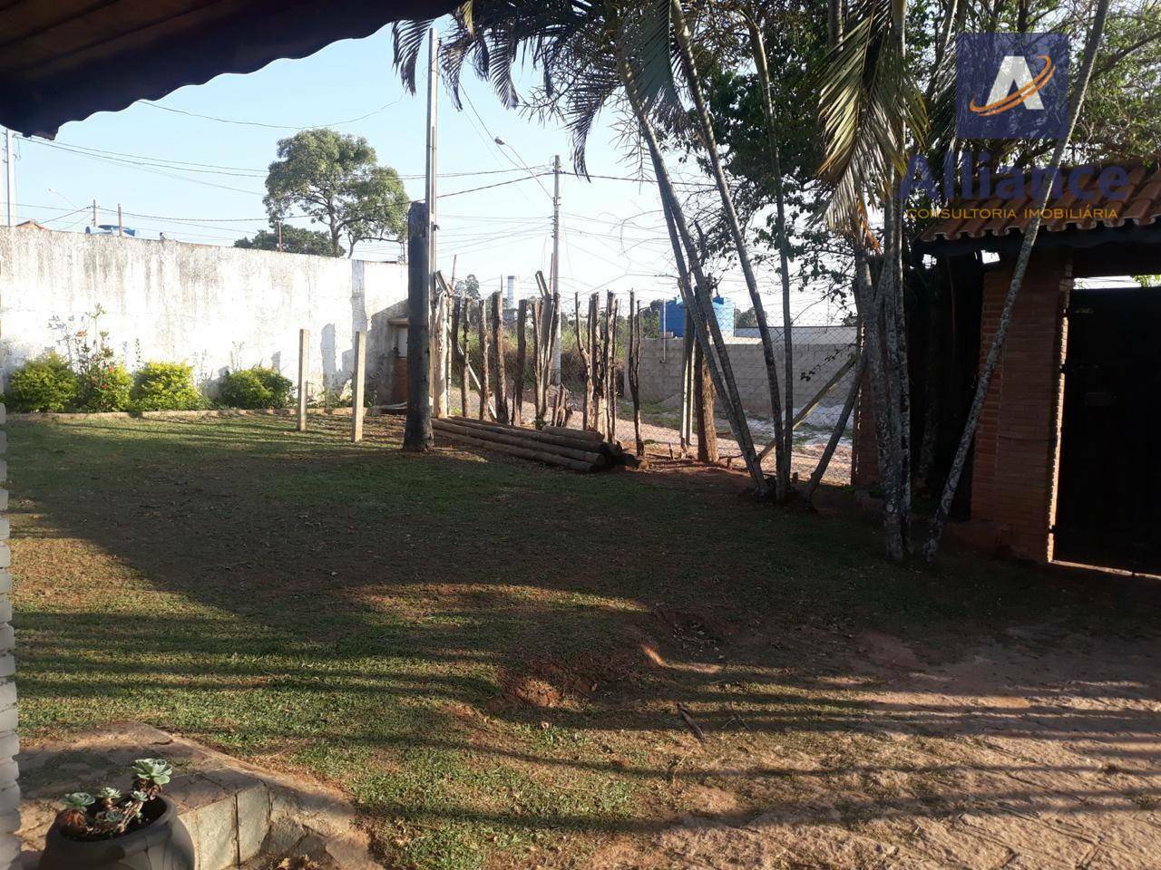 Chácara à venda com 3 quartos, 188m² - Foto 6