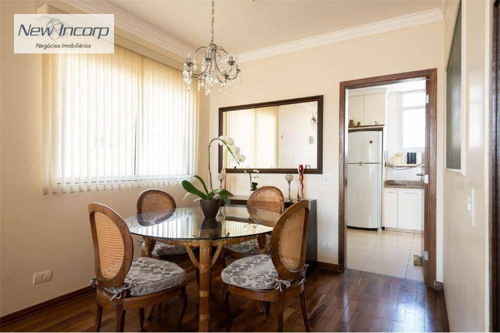 Apartamento à venda com 3 quartos, 180m² - Foto 5