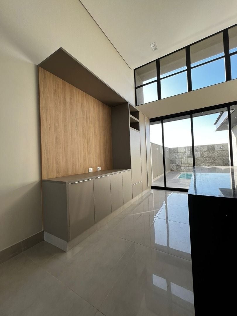 Casa à venda com 3 quartos, 200m² - Foto 12