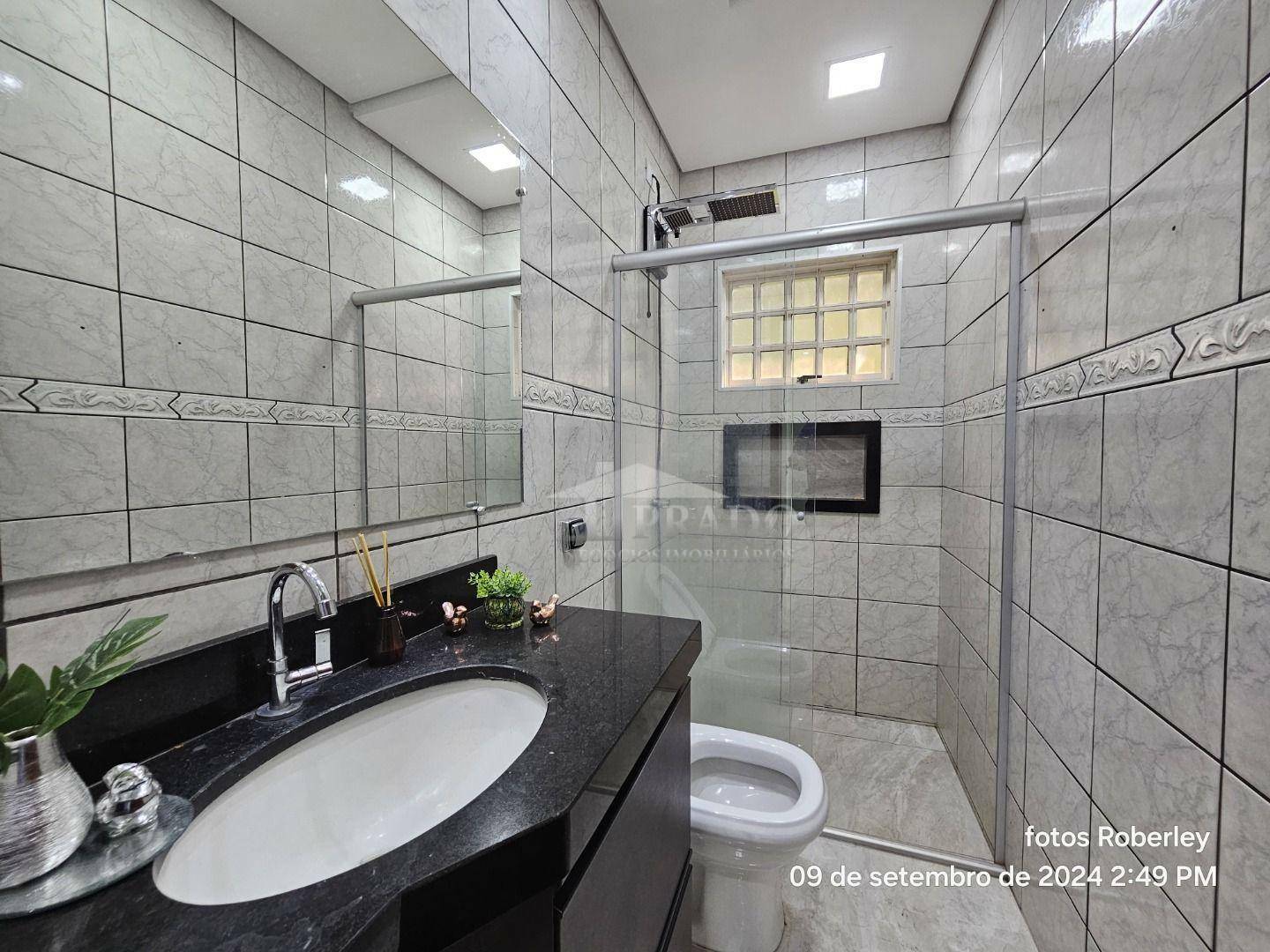 Casa para alugar com 2 quartos, 135m² - Foto 15