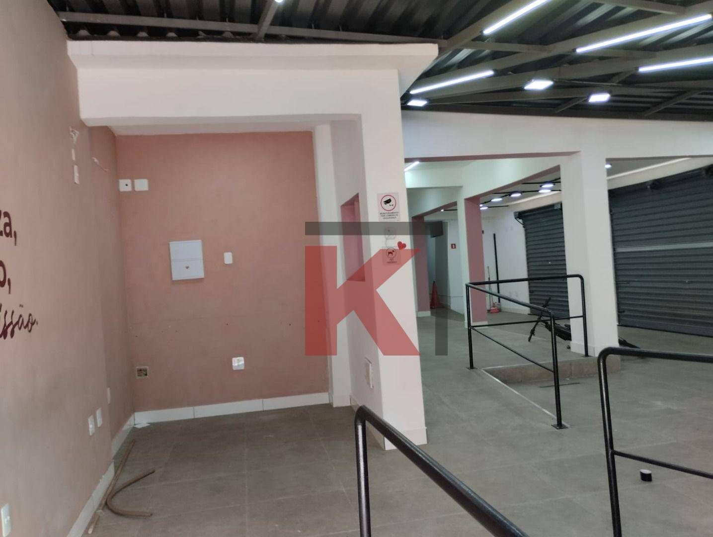 Sobrado para alugar com 1 quarto, 225m² - Foto 17