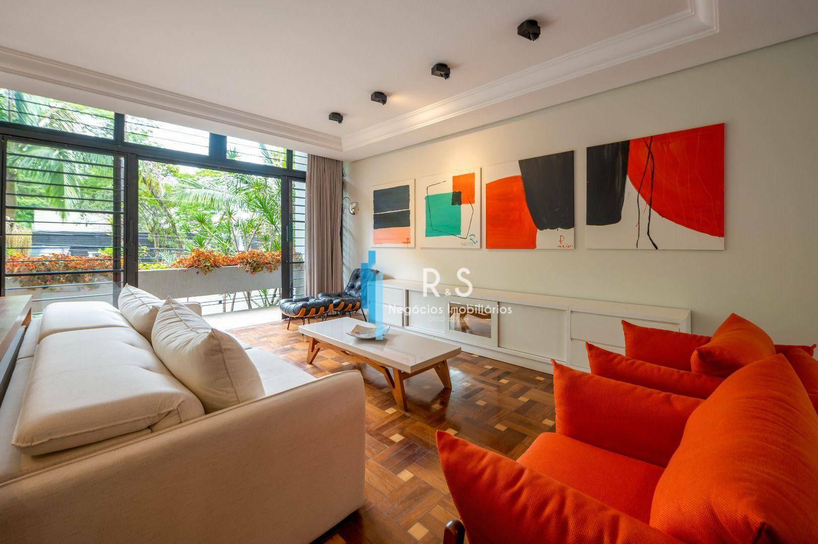 Casa à venda com 5 quartos, 340m² - Foto 2