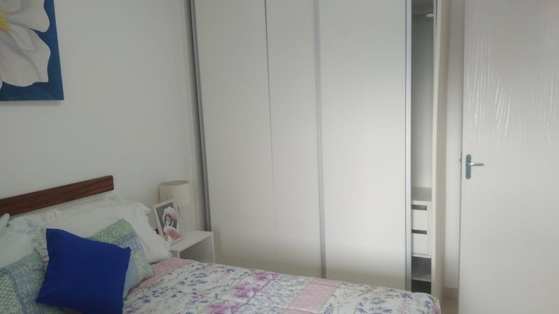 Apartamento à venda com 2 quartos, 70m² - Foto 4