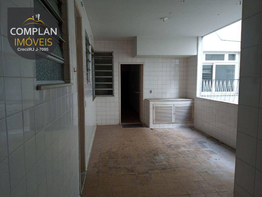 Apartamento à venda com 5 quartos, 360m² - Foto 17