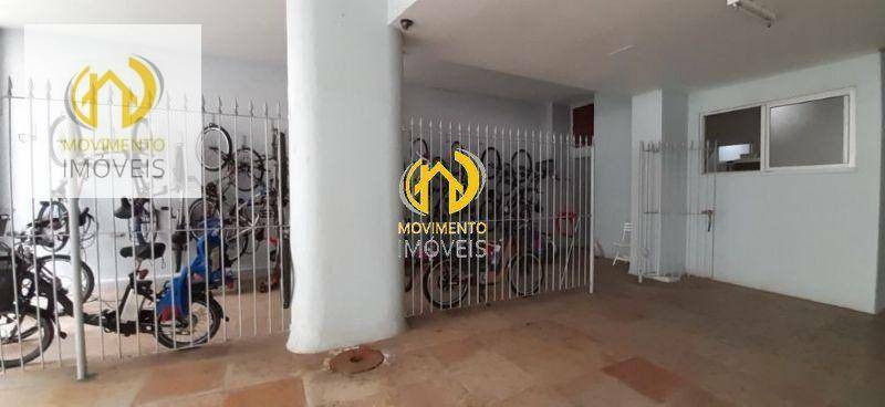 Apartamento à venda com 5 quartos, 250m² - Foto 17