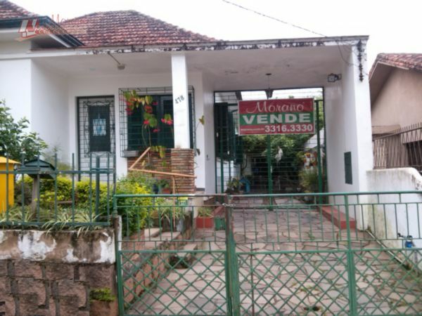 Casa à venda com 3 quartos, 220m² - Foto 2