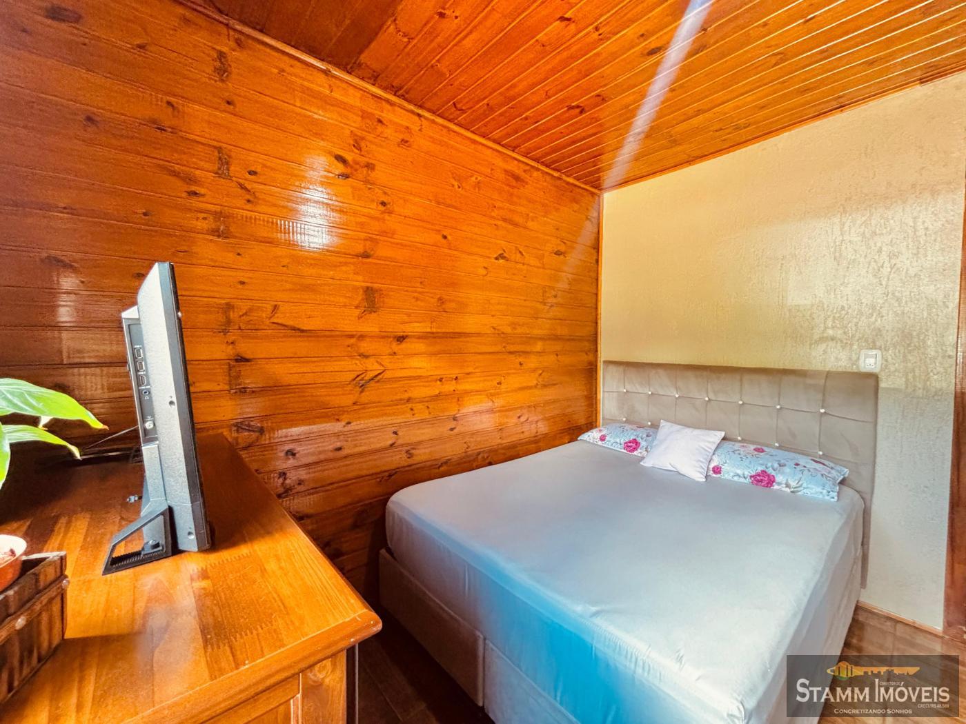 Casa à venda com 2 quartos, 180m² - Foto 9