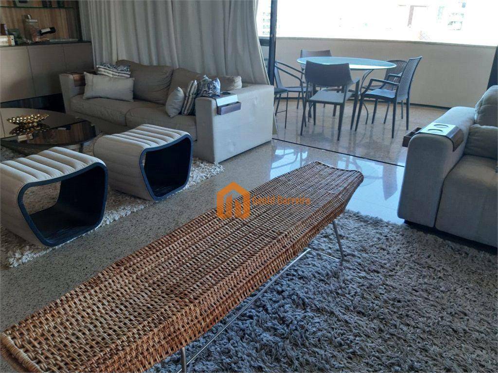 Apartamento à venda com 4 quartos, 275m² - Foto 4