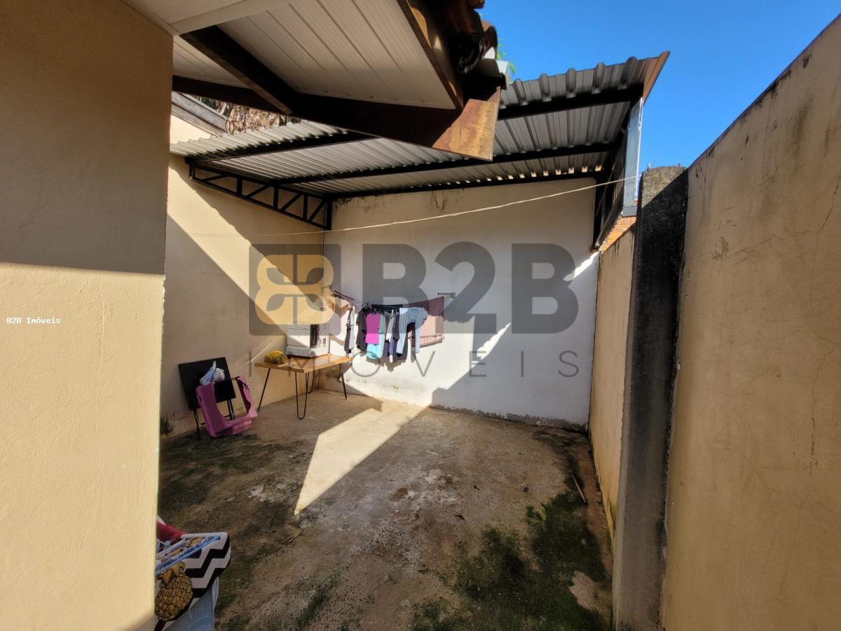 Casa à venda com 2 quartos, 100m² - Foto 9