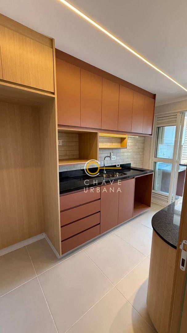 Apartamento à venda com 2 quartos, 68m² - Foto 5