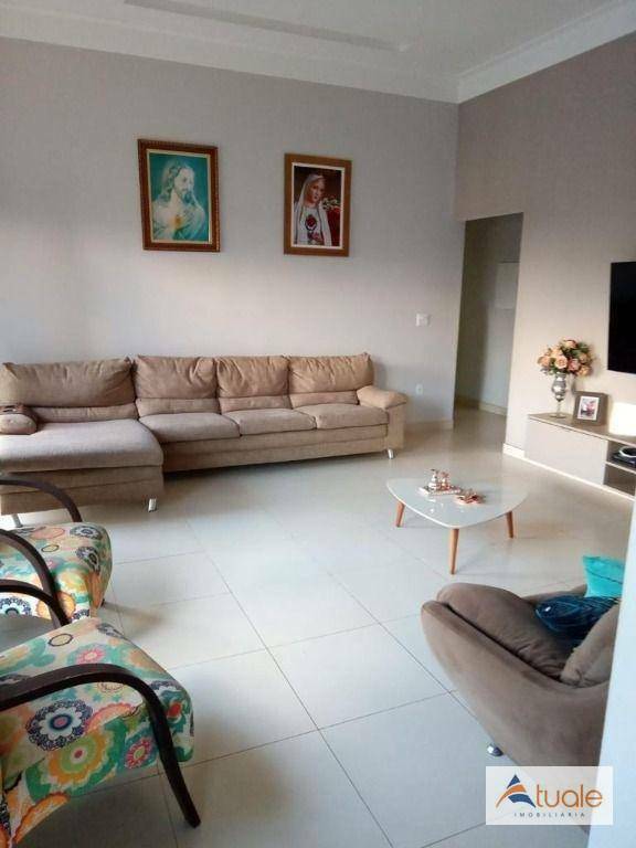 Casa de Condomínio à venda com 3 quartos, 210m² - Foto 4